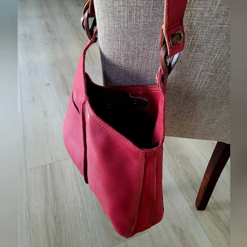 NWT Vintage Asymmetrical Leather Hobo Bag, LUCKY BRAND, Red - Picture 16 of 16